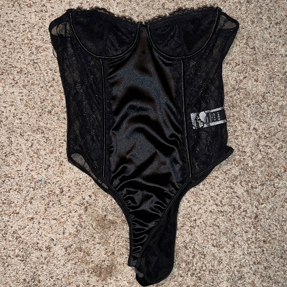 lingerie bodysuit